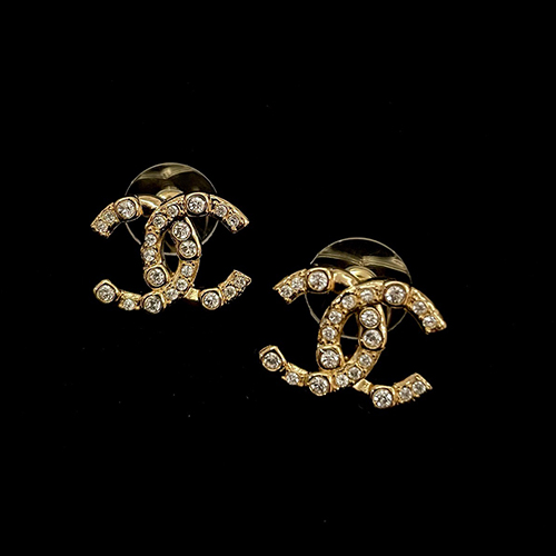 CHANEL-7439 샤넬 골드 크리스탈 장식 CC 로고 귀걸이