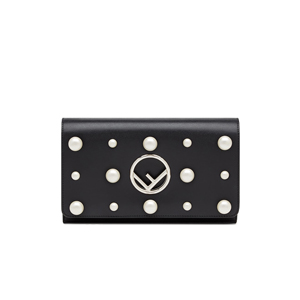 [스페셜오더]FENDI-8BS004 펜디 송아지 가죽 F IS FENDI 진주 장식 블랙 체인 지갑