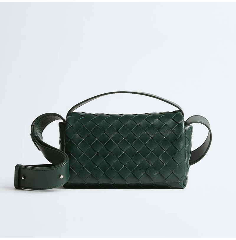 [스페셜오더]BOTTEGA VENETA-857931 보테가 베네타 인트레치아토 미니 백 플랩백 올리브 그린
