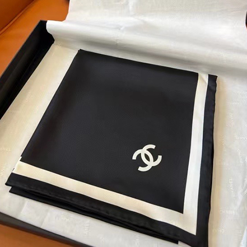 CHANEL-04011 샤넬 블랙 CC 로고 실크 스카프