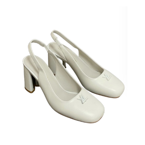 LOUIS VUITTON-1AGUH0 루이비통 화이트 송아지 가죽 스윙 슬링백 펌프스
